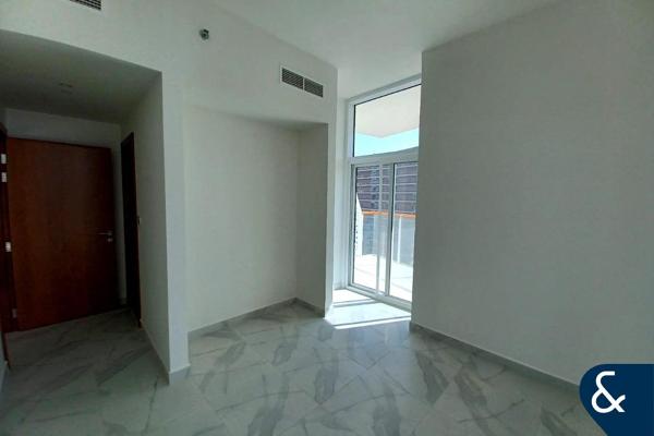 Unfurnished | 2 Bed | Canal View