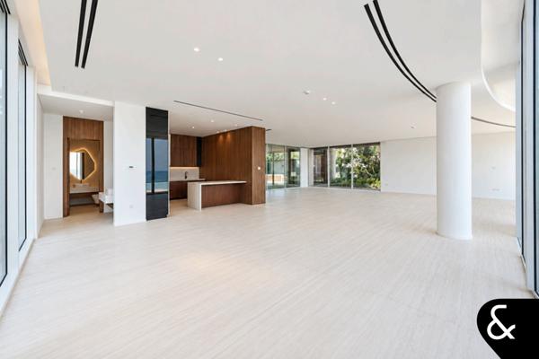 6 Bedroom + Maids | World Islands | Luxurious
