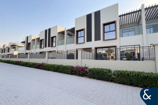 Great cluster | 4BR | Close to lagoon