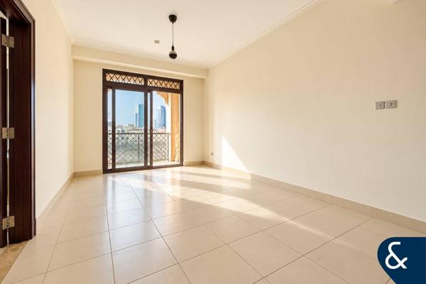 Burj Khalifa View | Large Layout | 1 Bedroom