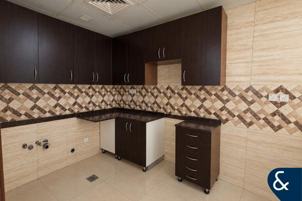 5 Bed Villa | Unfurnished | Spacious Layout