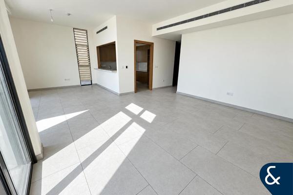 Landscaped | Greenbelt Backing | Corner Unit