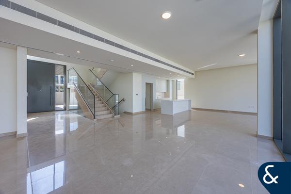 Brand New | 5 Bedroom | Lagoon Backing