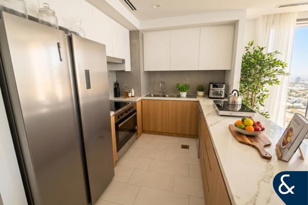 Vacant on Transfer | Near Amenities | Corner