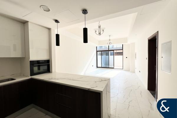Brand New 4 Beds | Middle Unit | Elie Saab