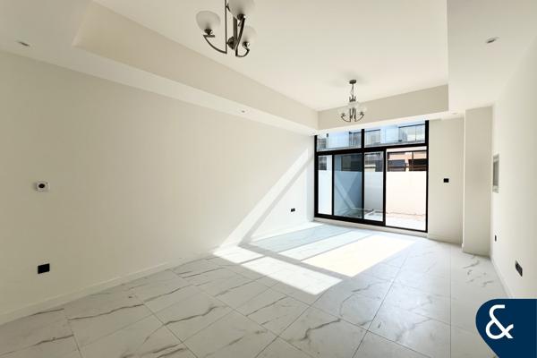 Brand New 4 Beds | Middle Unit | Elie Saab