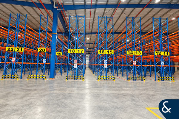 Warehouse | 12M Ceiling | 7 Loading Bays
