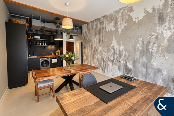 Upgraded | One Bedroom | Vacant on Transfer