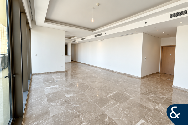 Full Skyline Views | 3 Bedroom Penthouse