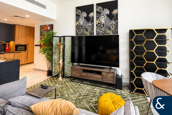 Vacant & Furnished | Ellington Studio | DT1