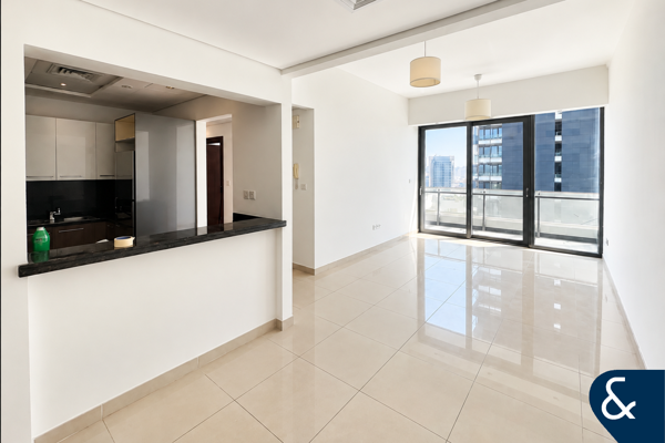 Marina View | Unfurnished | Spacious