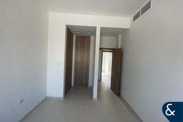 Single Row | Great Location | Vacant Now