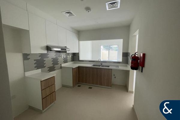 Single Row | Great Location | Vacant Now