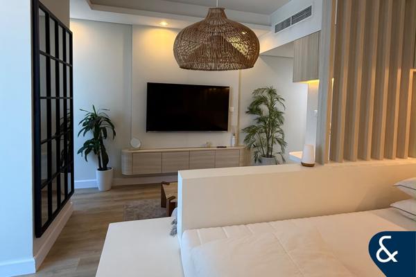 Studio | Bills Included | Upgraded | Modern
