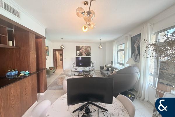 Large layout | Huge Terrace | Fountain View
