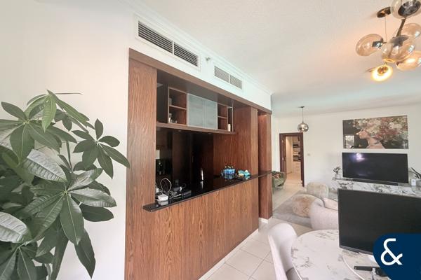 Large layout | Huge Terrace | Fountain View