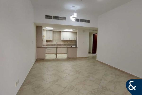 2 Bed | Spacious Layout | Sherlock Circus 1