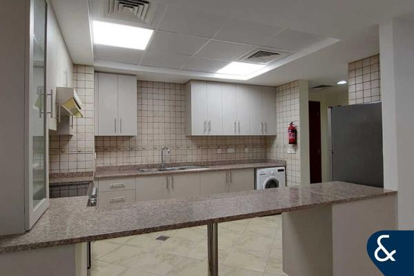 2 Bed | Spacious Layout | Sherlock Circus 1