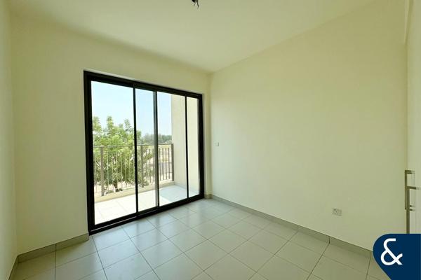 Corner Unit | Vacant | Excellent Location
