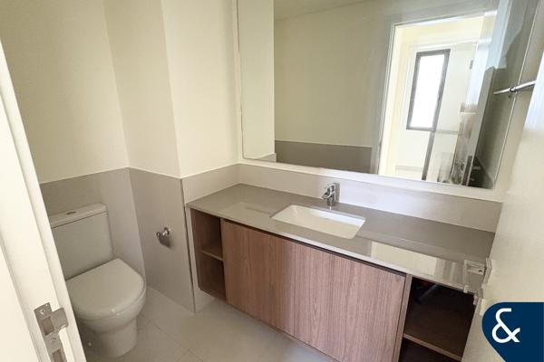 Corner Unit | Vacant | Excellent Location