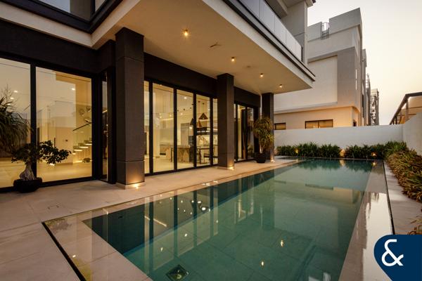 The Sanctuary | 5 Beds + Pool | Choufeur room