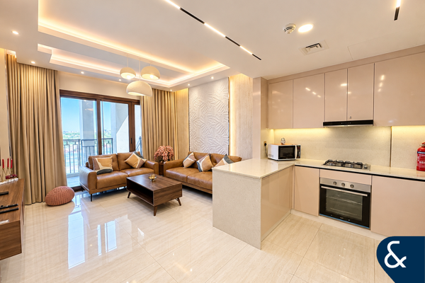 Fully Upgraded | Vacant On Transfer | Turnkey