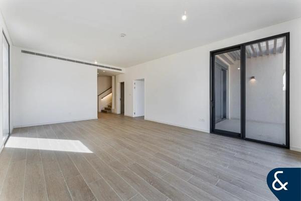 Huge Corner Plot | Next To Pool & Park
