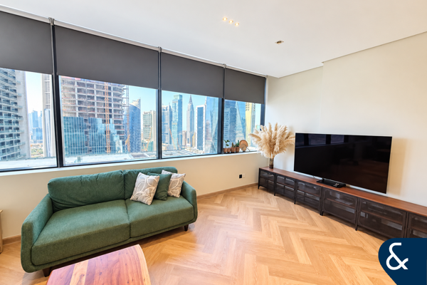 Upgraded | Furnished | High Floor |Avail NOW