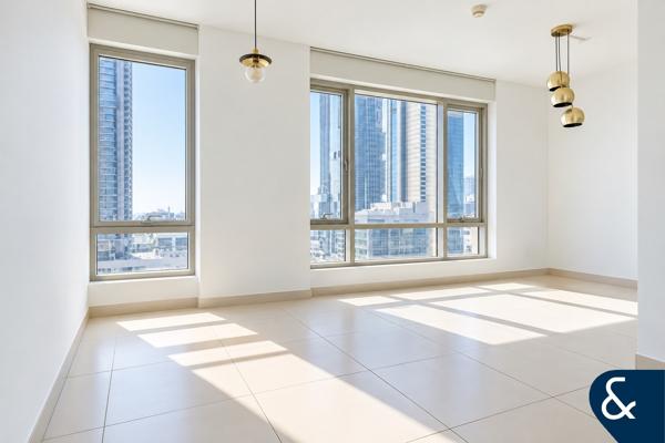 Available Nov | Low Floor | Unfurnished
