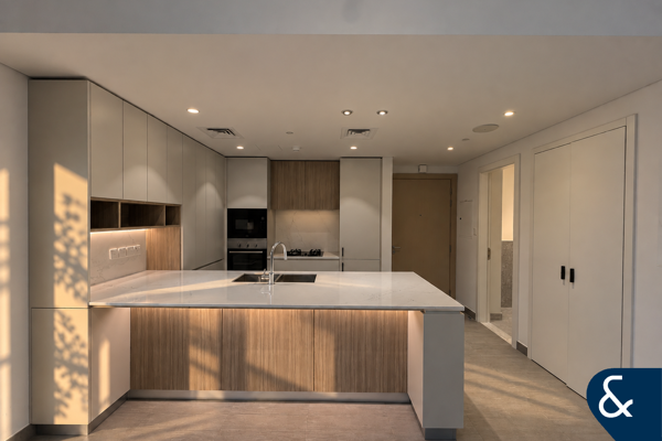 Premium | 1 Bed | Unfurnished | Ellington