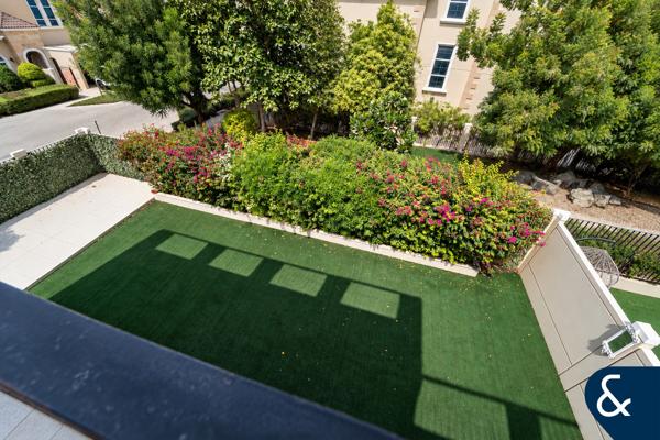 Rare 5 Bed Villa | Private Garden | Vacant