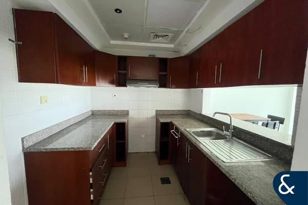 1 Bedroom | High Floor Duplex | Vacant