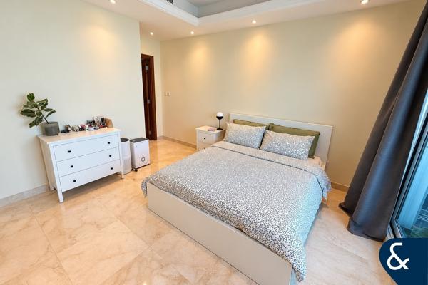 908 Sqft | High Floor | Vacant on Transfer