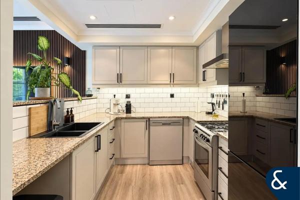 2 Bedroom Townhouse | Exclusive | Upgraded
