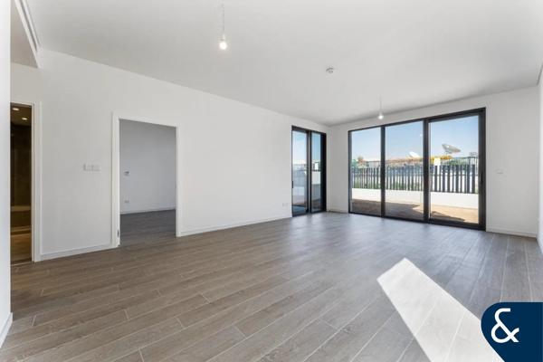 Main Park Backing | Pool Backing | Must See